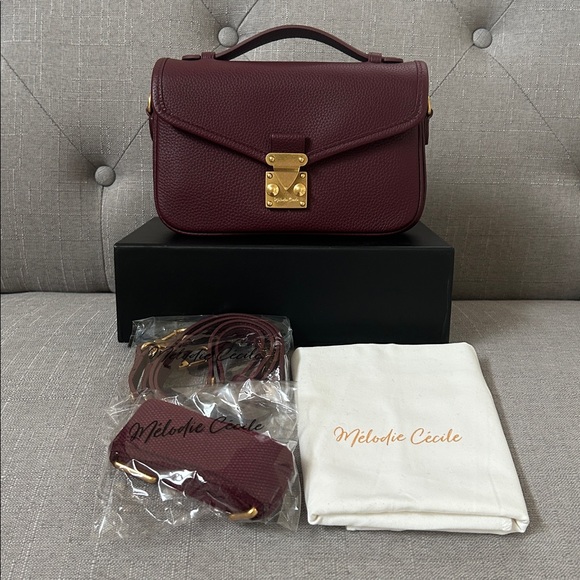 DRESS UP YOUR PURSE PETIT PARIS 15 - TOGO LEATHER SATCHEL BAG - BURGUNDY $289.00 - Picture 1 of 10